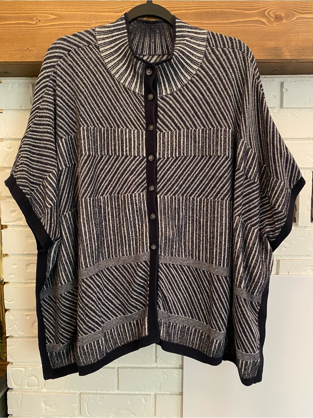 Banana Republic Navy White Knit Poncho Cape Cardigan Cotton Blend L/XL Fall - Picture 2 of 15